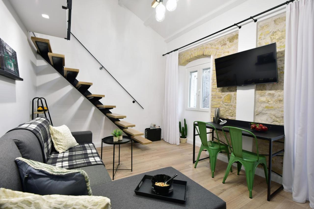 Queen 4 Apartment In The Heart Of The Corfu Historical Old Town Center Exterior foto